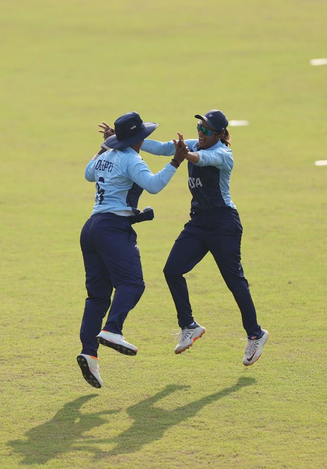 开云体育登录-印度队完胜丹麦队，黄鸭组合状态火热