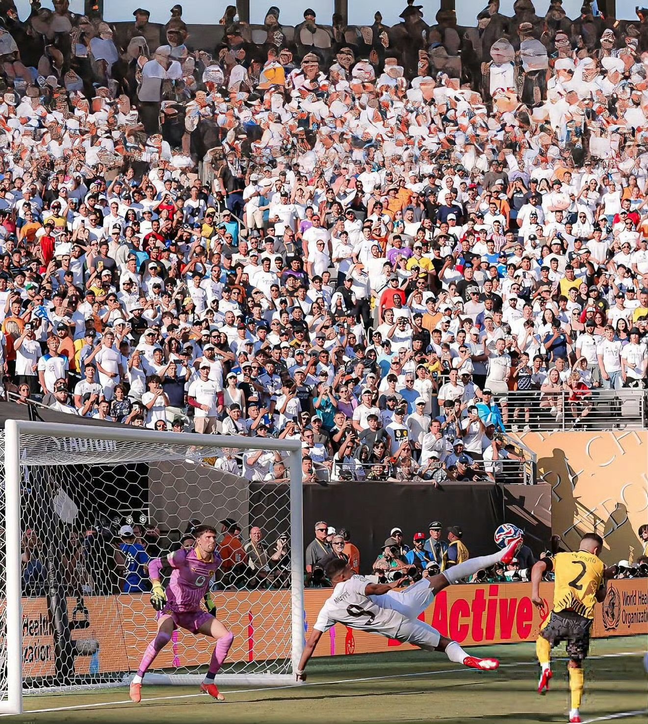 开云体育官方网站-皇马连扳两球，淘汰对手晋级半决赛