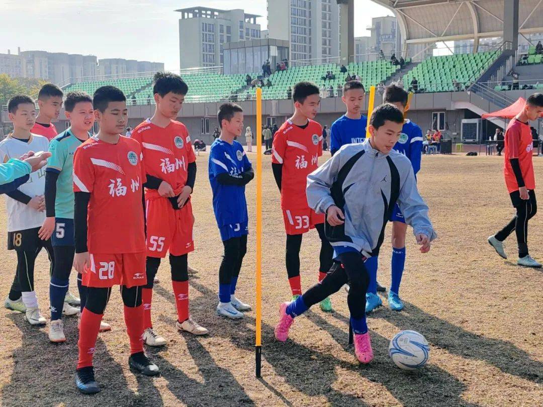 开云在线赛事平台-争夺胜利，球员开展综合训练